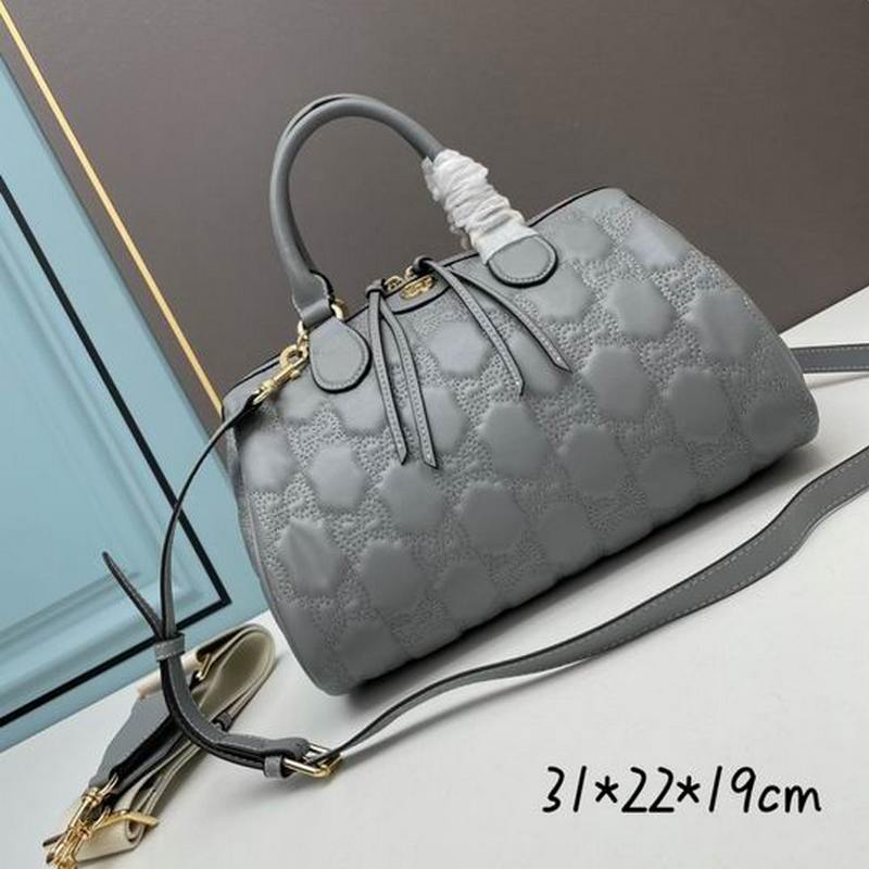 Gucci Handbags 11